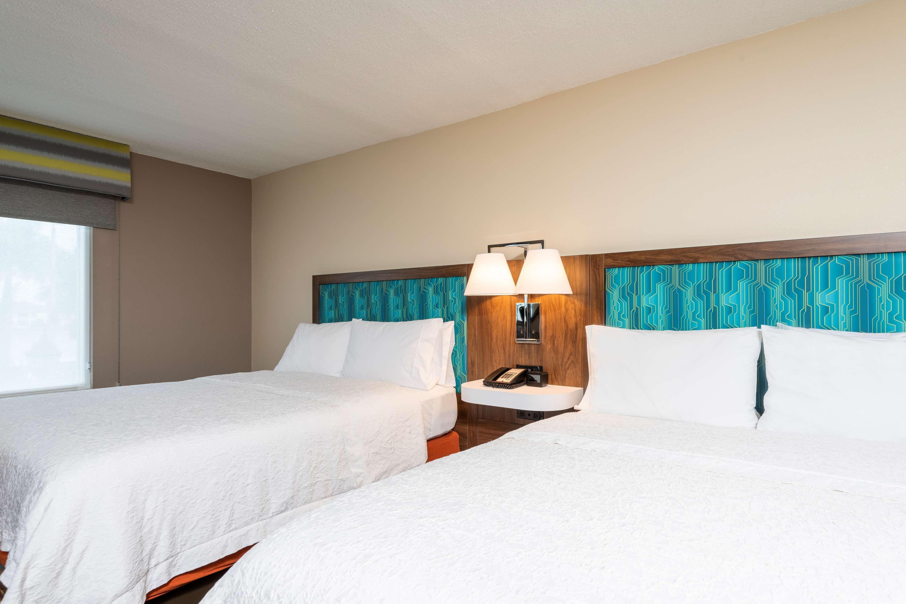 Hampton Inn & Suites Fort Myers-Colonial Boulevard Екстериор снимка