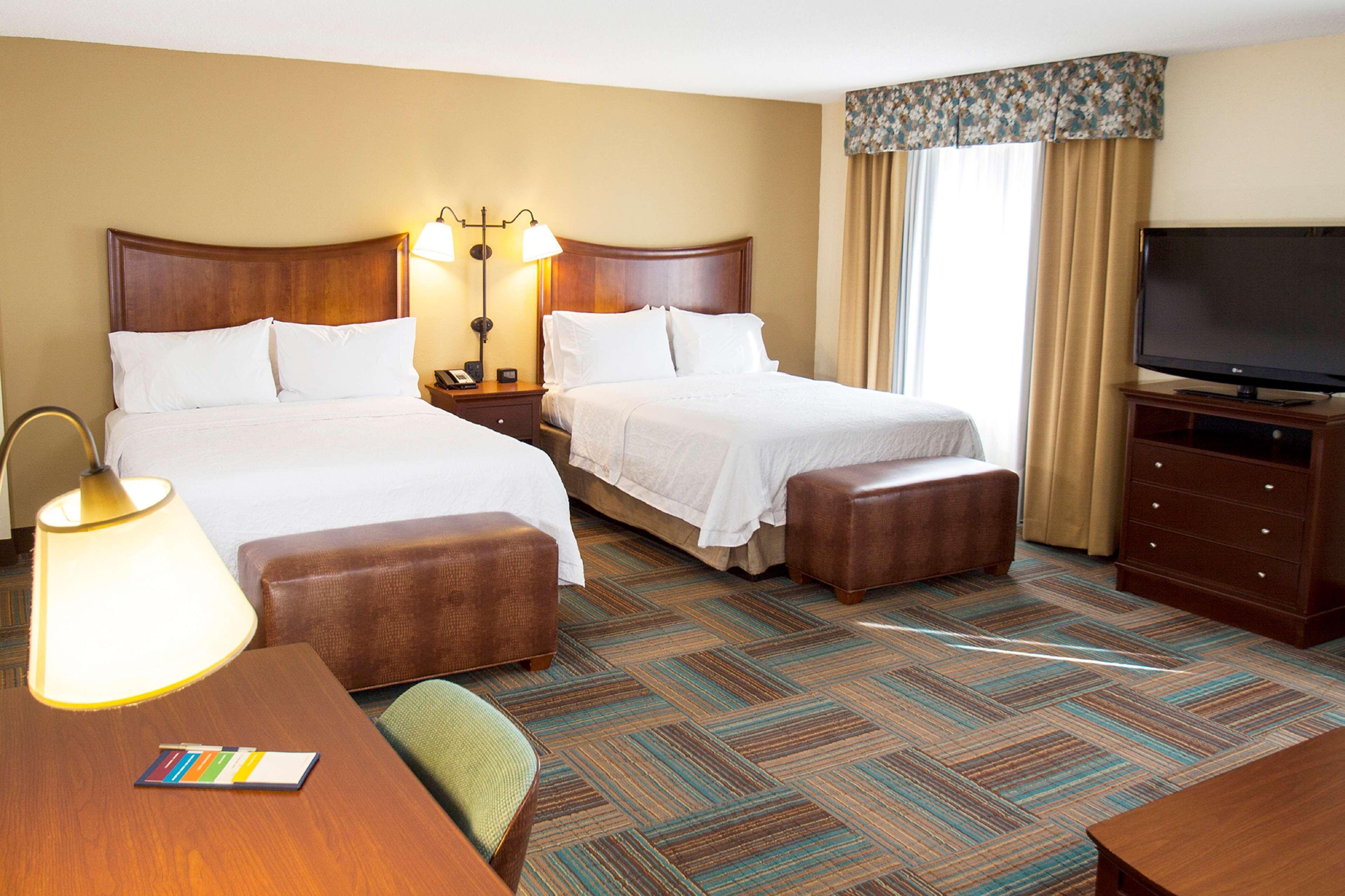 Hampton Inn & Suites Fort Myers-Colonial Boulevard Екстериор снимка