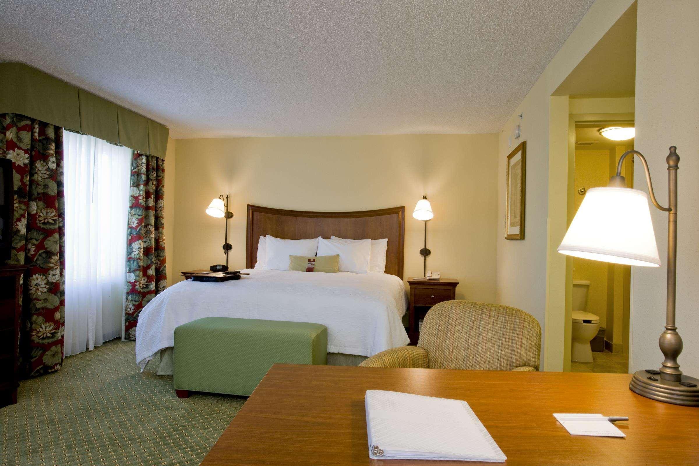 Hampton Inn & Suites Fort Myers-Colonial Boulevard Екстериор снимка