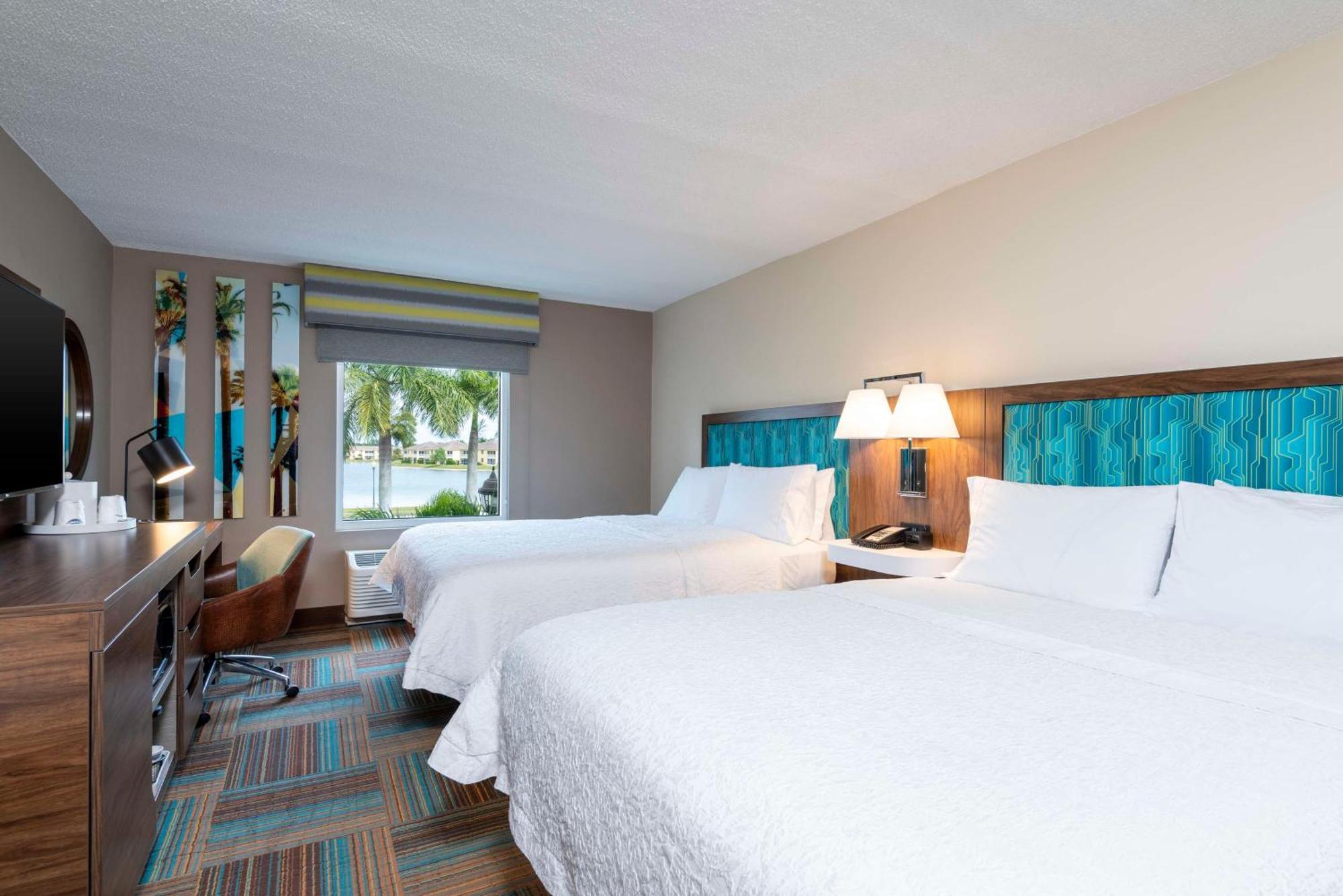 Hampton Inn & Suites Fort Myers-Colonial Boulevard Екстериор снимка