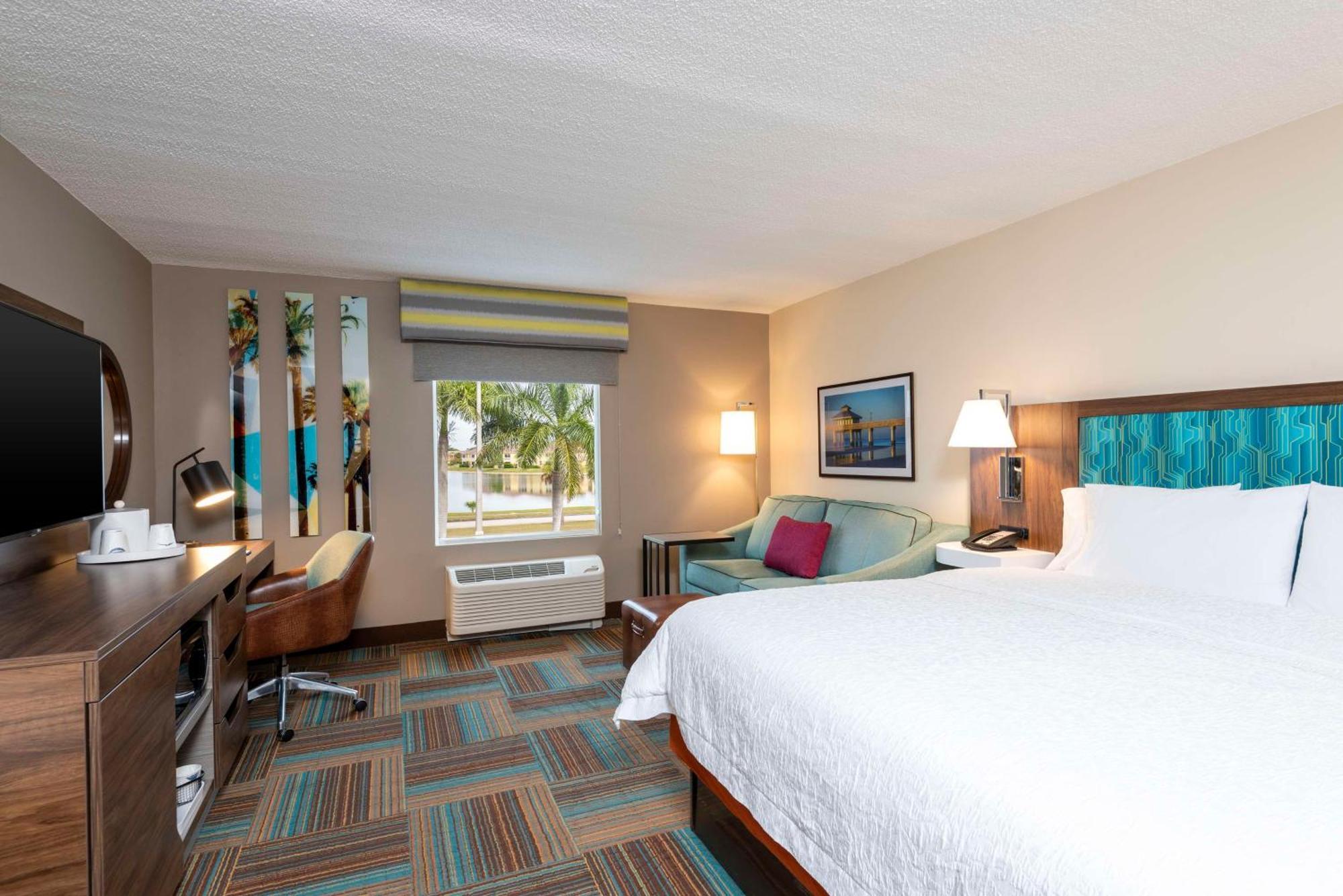 Hampton Inn & Suites Fort Myers-Colonial Boulevard Екстериор снимка